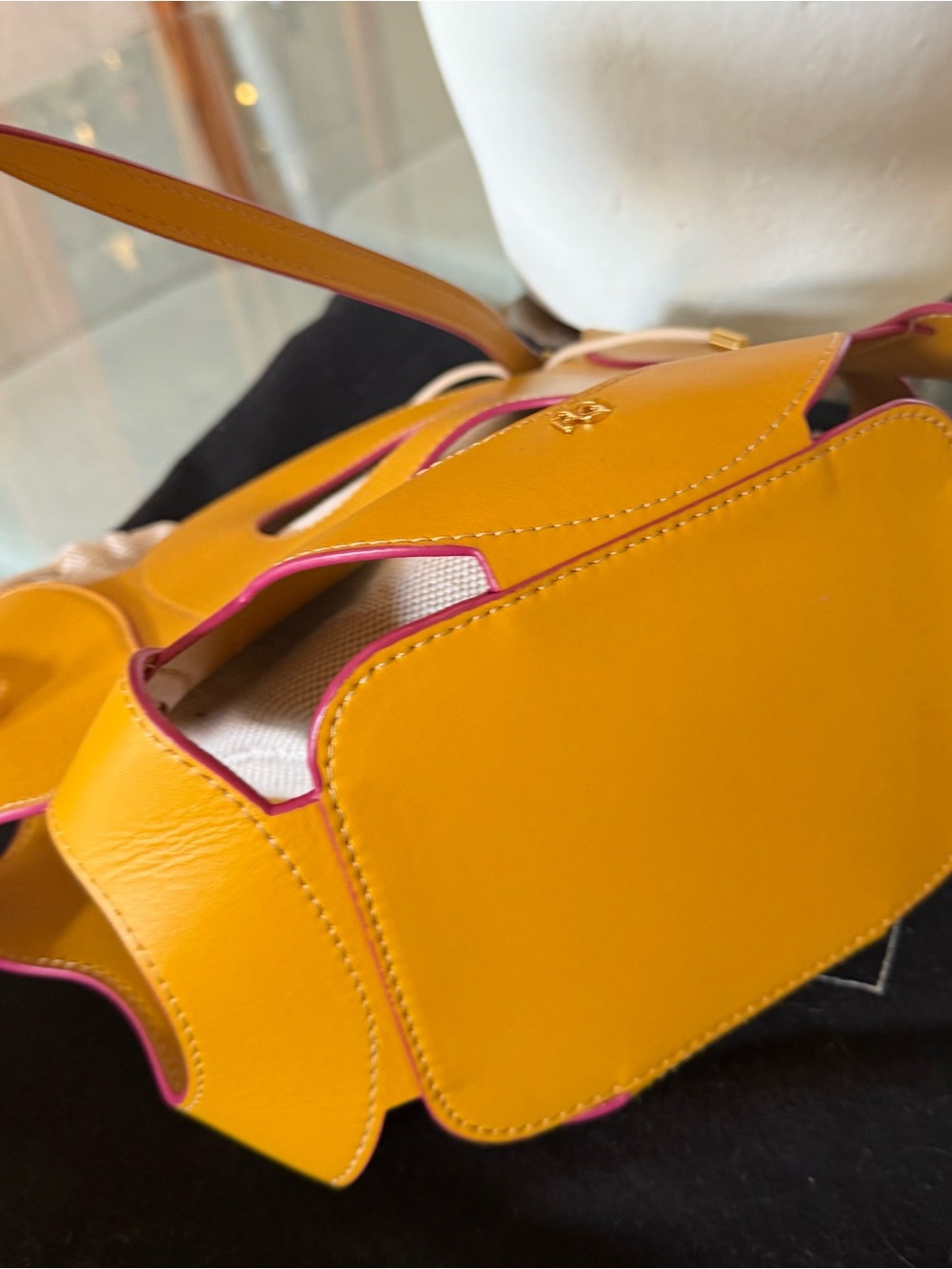 Purificacion Garcia Yellow Leather Drawstring Bucket Shoulder Bag with Pink Trim - Picture 5 of 7